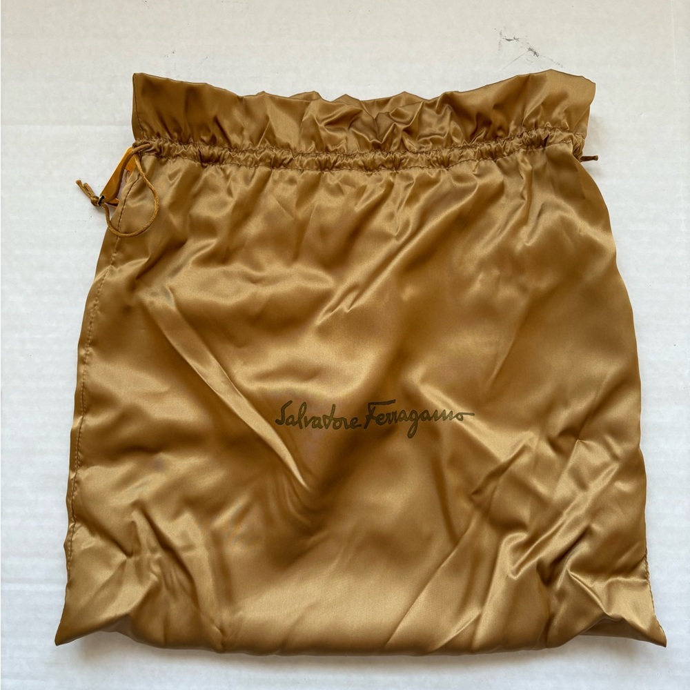 Vintage Salvatore Ferragamo Black Suede Bucket Bag Shoe Charm Limited Edition - Picture 14 of 16